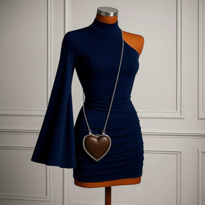 Vestido Clarisse – Ousadia e Estilo com Inspiração Internacional