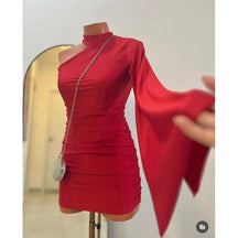 Vestido Clarisse – Ousadia e Estilo com Inspiração Internacional