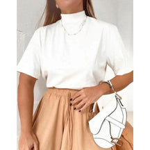 T-Shirt Eleanor – Minimalismo e Sofisticação em Cada Detalhe