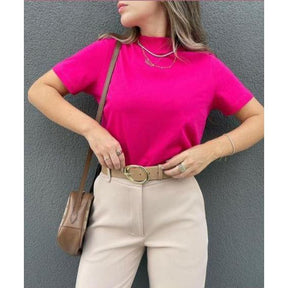 T-Shirt Eleanor – Minimalismo e Sofisticação em Cada Detalhe