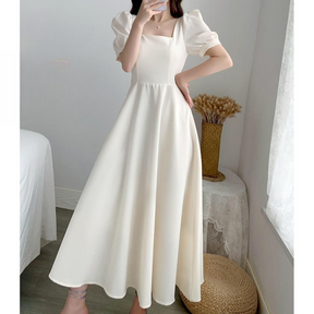 Vestido Charlotte – Elegância Clássica para Todas as Ocasiões